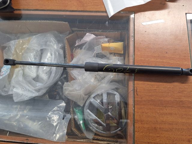 bontott VW GOLF V Gázrugós Kitámasztó Teleszkóp Csomagtérajtó (Pozíciófüggetlen)