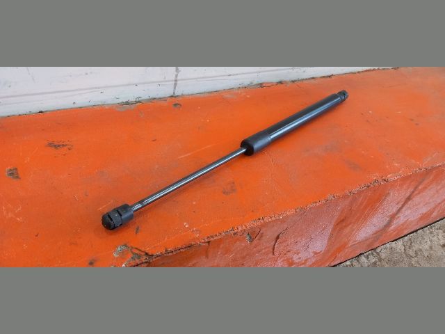 bontott VW GOLF V Gázrugós Kitámasztó Teleszkóp Csomagtérajtó (Pozíciófüggetlen)