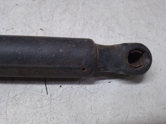 bontott VW GOLF V Gázrugós Kitámasztó Teleszkóp Csomagtérajtó (Pozíciófüggetlen)