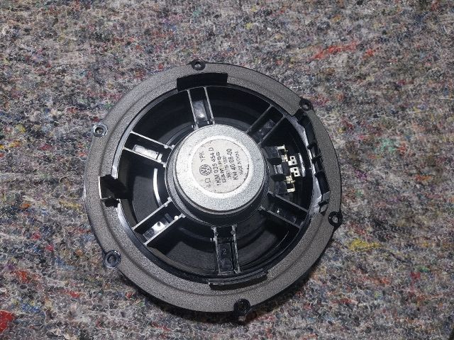 bontott VW GOLF V Hangszóró (Pozíciófüggetlen)