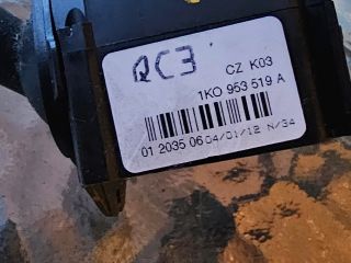 bontott VW GOLF V Hátsó Ablaktörlő Kapcsoló