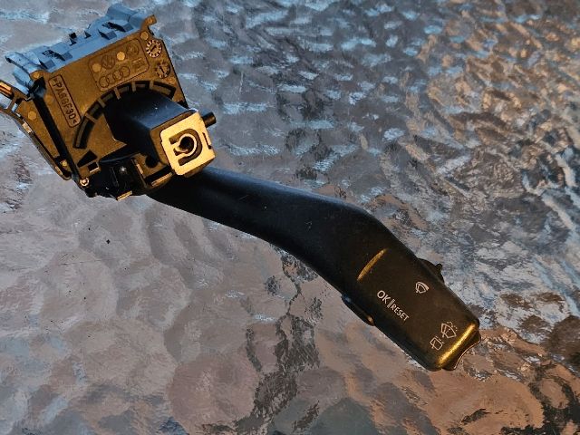 bontott VW GOLF V Hátsó Ablaktörlő Kapcsoló