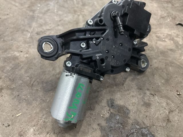 bontott VW GOLF V Hátsó Ablaktörlő Motor