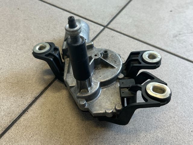 bontott VW GOLF V Hátsó Ablaktörlő Motor