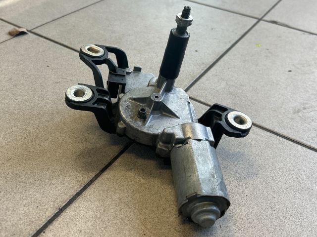 bontott VW GOLF V Hátsó Ablaktörlő Motor