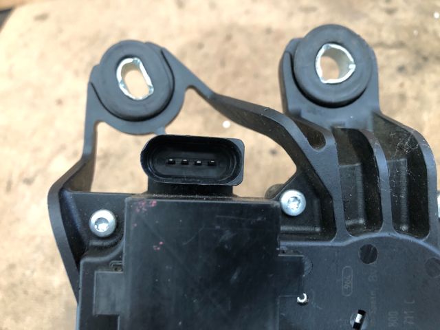 bontott VW GOLF V Hátsó Ablaktörlő Motor