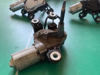 bontott VW GOLF V Hátsó Ablaktörlő Motor