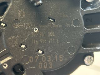 bontott VW GOLF V Hátsó Ablaktörlő Motor