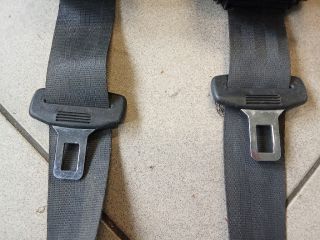 bontott VW GOLF V Hátsó Biztonsági Öv Szett