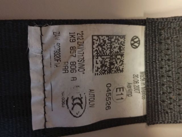 bontott VW GOLF V Hátsó Biztonsági Öv Szett