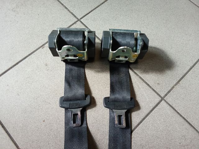 bontott VW GOLF V Hátsó Biztonsági Öv Szett