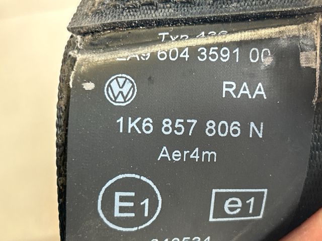 bontott VW GOLF V Hátsó Biztonsági Öv Szett