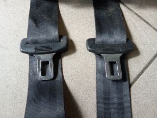 bontott VW GOLF V Hátsó Biztonsági Öv Szett