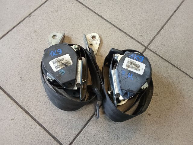 bontott VW GOLF V Hátsó Biztonsági Öv Szett