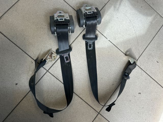 bontott VW GOLF V Hátsó Biztonsági Öv Szett