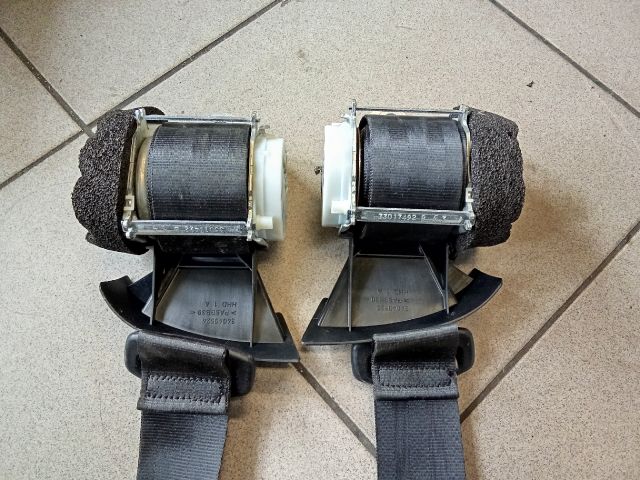 bontott VW GOLF V Hátsó Biztonsági Öv Szett