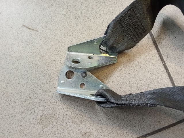 bontott VW GOLF V Hátsó Biztonsági Öv Szett