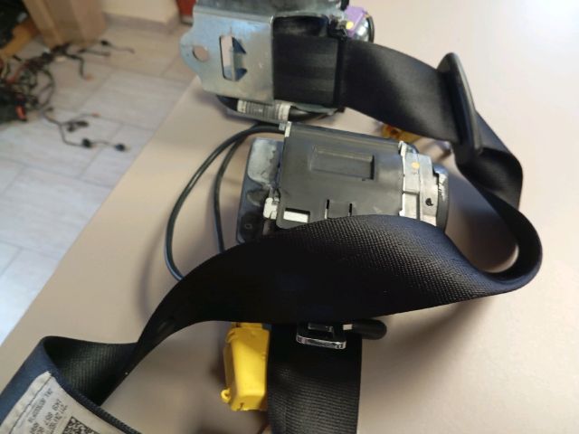 bontott VW GOLF V Hátsó Biztonsági Öv Szett