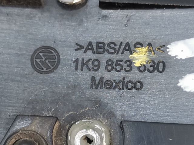 bontott VW GOLF V Hátsó Embléma