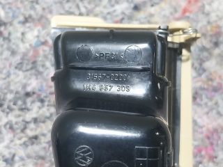 bontott VW GOLF V Hátsó Hamutartó