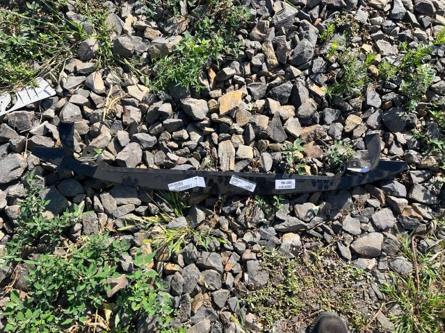 bontott VW GOLF V Hátsó középső Biztonsági Öv Csat