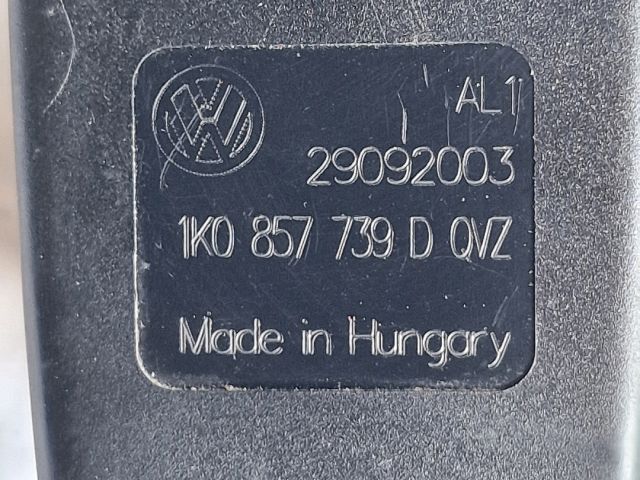 bontott VW GOLF V Hátsó középső Biztonsági Öv Csat