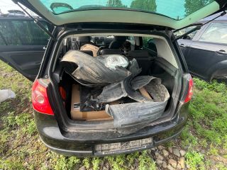 bontott VW GOLF V Hátsó középső Biztonsági Öv Csat