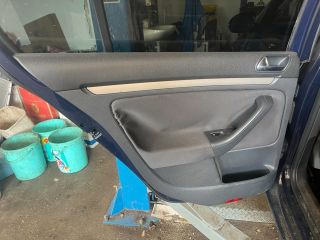 bontott VW GOLF V Hátsó középső Biztonsági Öv