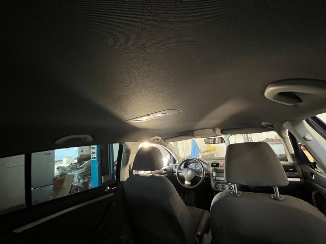 bontott VW GOLF V Hátsó középső Biztonsági Öv