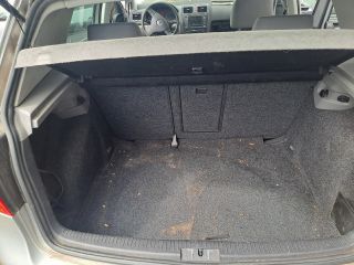 bontott VW GOLF V Hátsó középső Biztonsági Öv