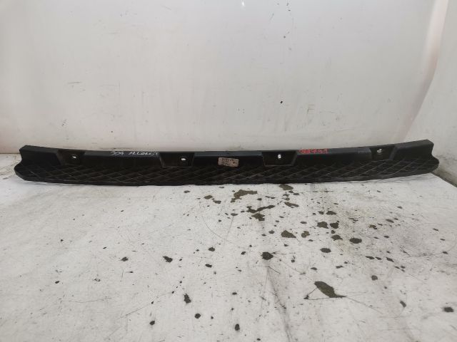 bontott VW GOLF V Hátsó középső Lökhárító Tartó (Műanyag)