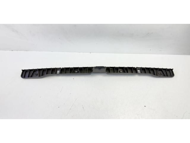 bontott VW GOLF V Hátsó középső Lökhárító Tartó (Műanyag)