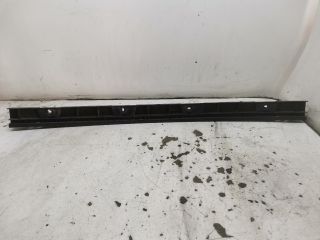 bontott VW GOLF V Hátsó középső Lökhárító Tartó (Műanyag)