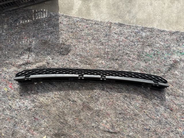 bontott VW GOLF V Hátsó középső Lökhárító Tartó (Műanyag)