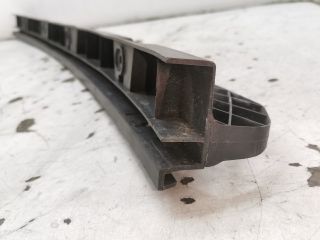 bontott VW GOLF V Hátsó középső Lökhárító Tartó (Műanyag)