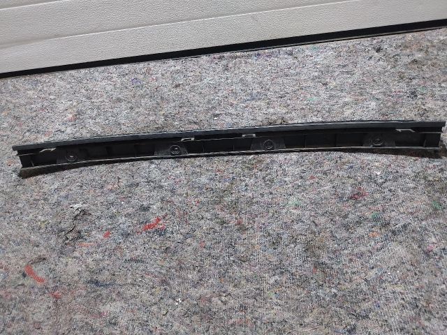 bontott VW GOLF V Hátsó középső Lökhárító Tartó (Műanyag)