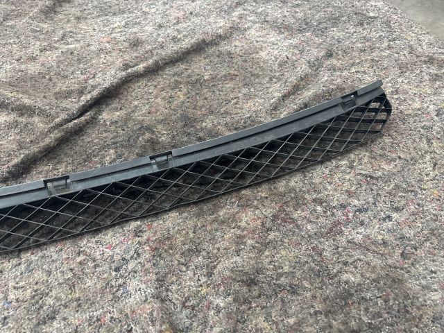 bontott VW GOLF V Hátsó középső Lökhárító Tartó (Műanyag)