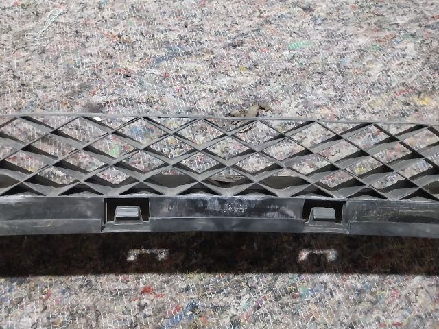 bontott VW GOLF V Hátsó középső Lökhárító Tartó (Műanyag)