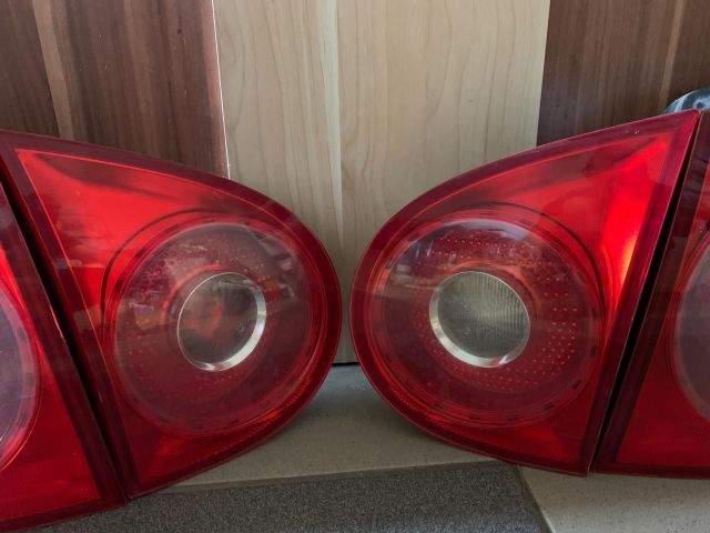 bontott VW GOLF V Hátsó Lámpa Szett