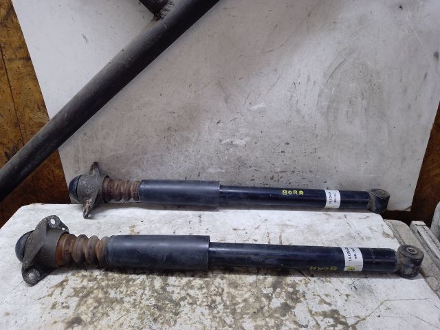 bontott VW GOLF V Hátsó Lengéscsillapító Pár