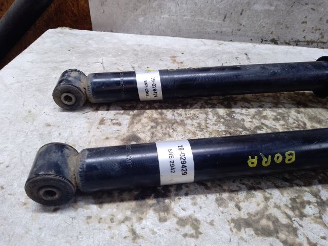 bontott VW GOLF V Hátsó Lengéscsillapító Pár