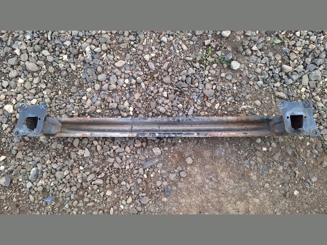 bontott VW GOLF V Hátsó Lökhárító Merevítő (Fém)