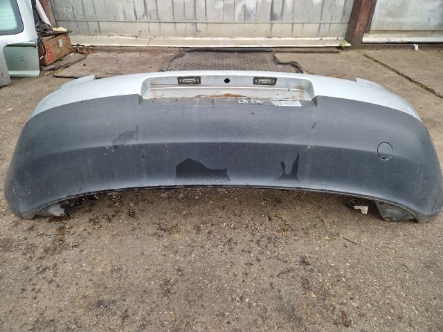 bontott VW GOLF V Hátsó Lökhárító (Részeivel)
