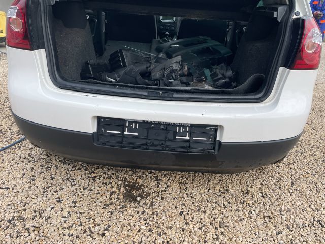 bontott VW GOLF V Hátsó Lökhárító (Részeivel)