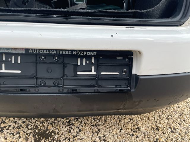 bontott VW GOLF V Hátsó Lökhárító (Részeivel)