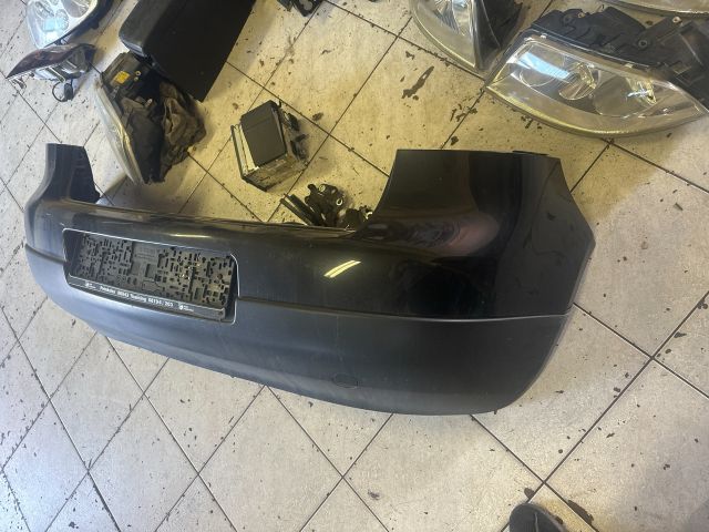 bontott VW GOLF V Hátsó Lökhárító (Részeivel)