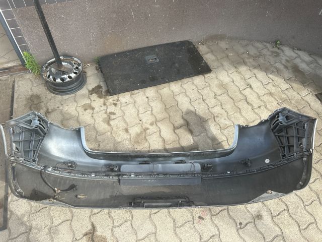bontott VW GOLF V Hátsó Lökhárító (Üresen)