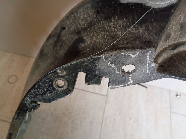 bontott VW GOLF V Hátsó Lökhárító (Üresen)