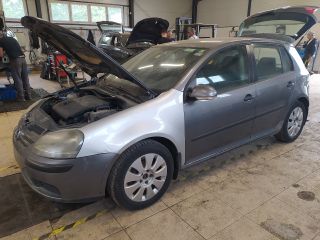 bontott VW GOLF V Hátsó Rendszámtábla Világítás