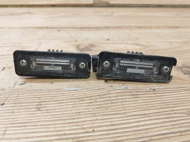 bontott VW GOLF V Hátsó Rendszámtábla Világítás